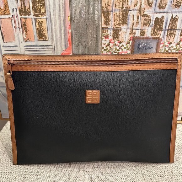 Large Authentic Vintage Givenchy Clutch/Document Holder - Picture 2 of 6